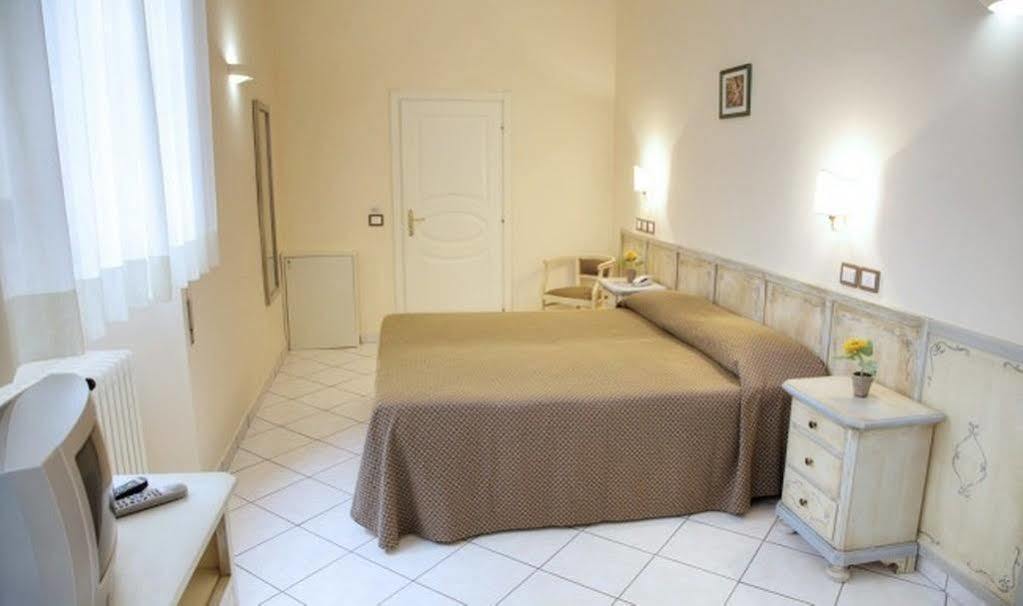 Villa Santa Margherita - B&B Cortona Buitenkant foto